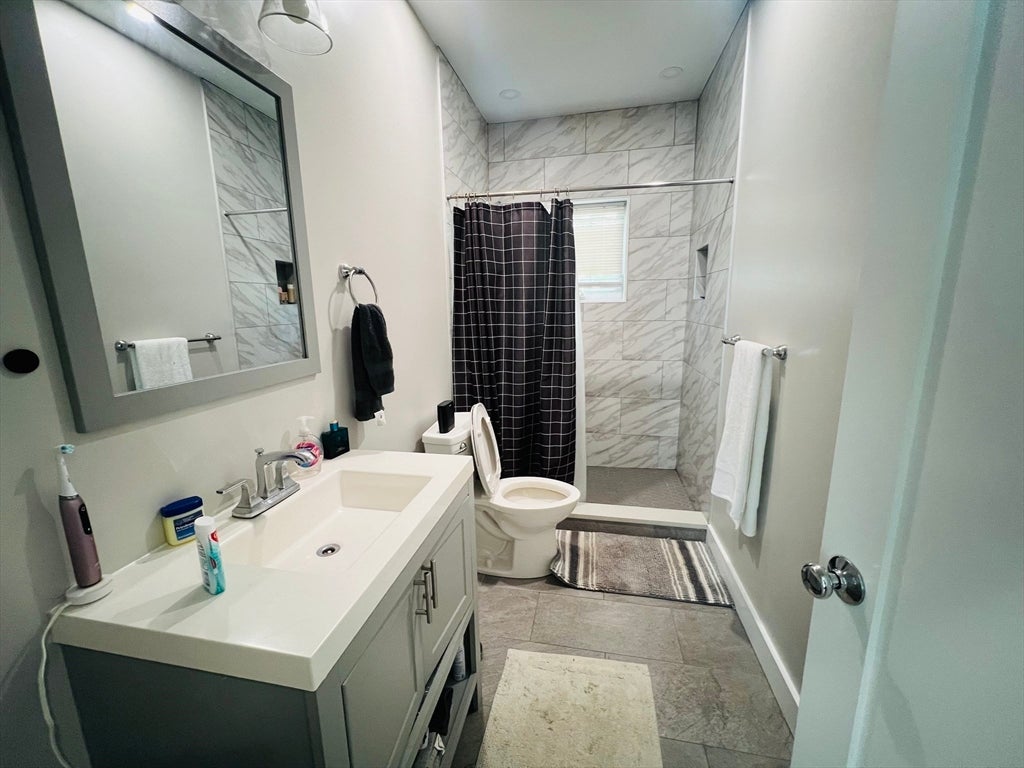 8 W Bellflower St #1, Quincy, MA, 8 W Bellflower St #1, Quincy, MA Photo #8