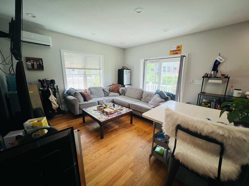 8 W Bellflower St #1, Quincy, MA, 8 W Bellflower St #1, Quincy, MA Photo #6