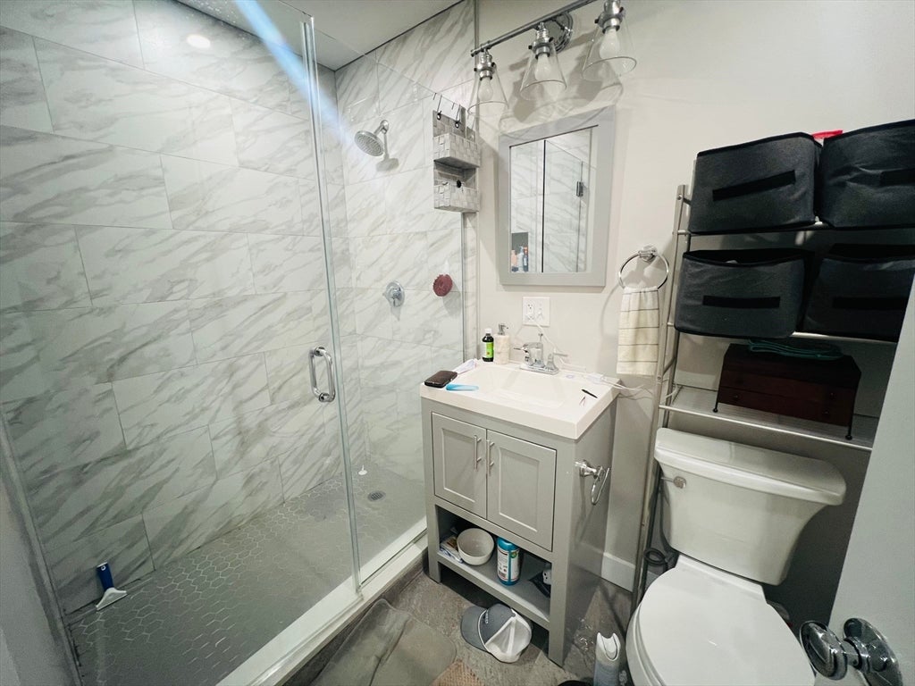 8 W Bellflower St #1, Quincy, MA, 8 W Bellflower St #1, Quincy, MA Photo #17