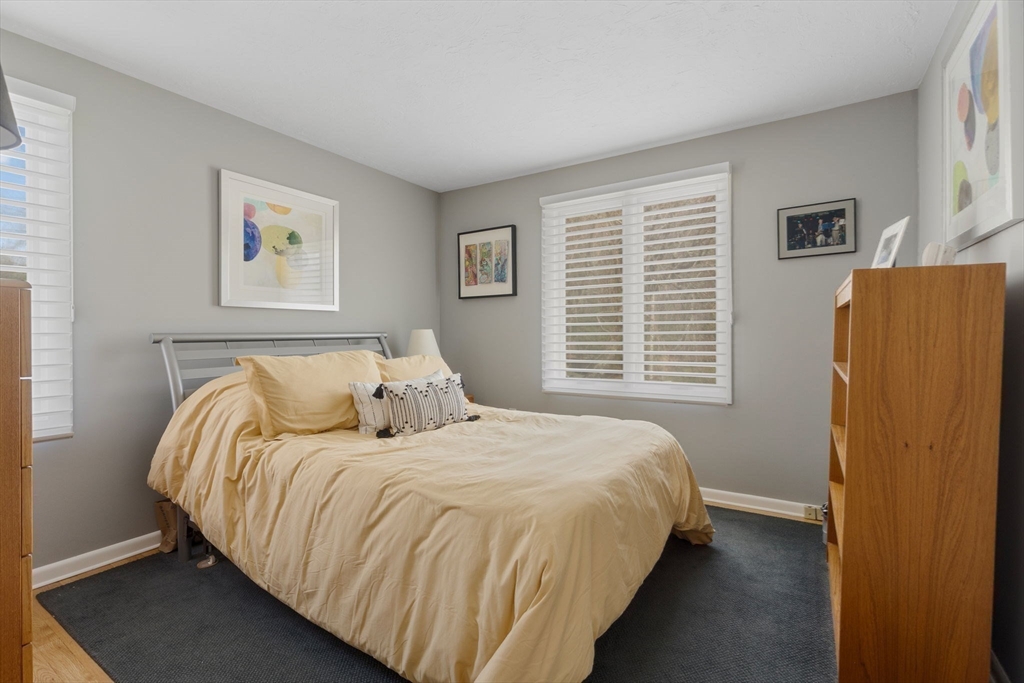 Sharon, Massachusetts 02067, United States, 3 Bedrooms Bedrooms, ,3 BathroomsBathrooms,Residential,Pending,105540