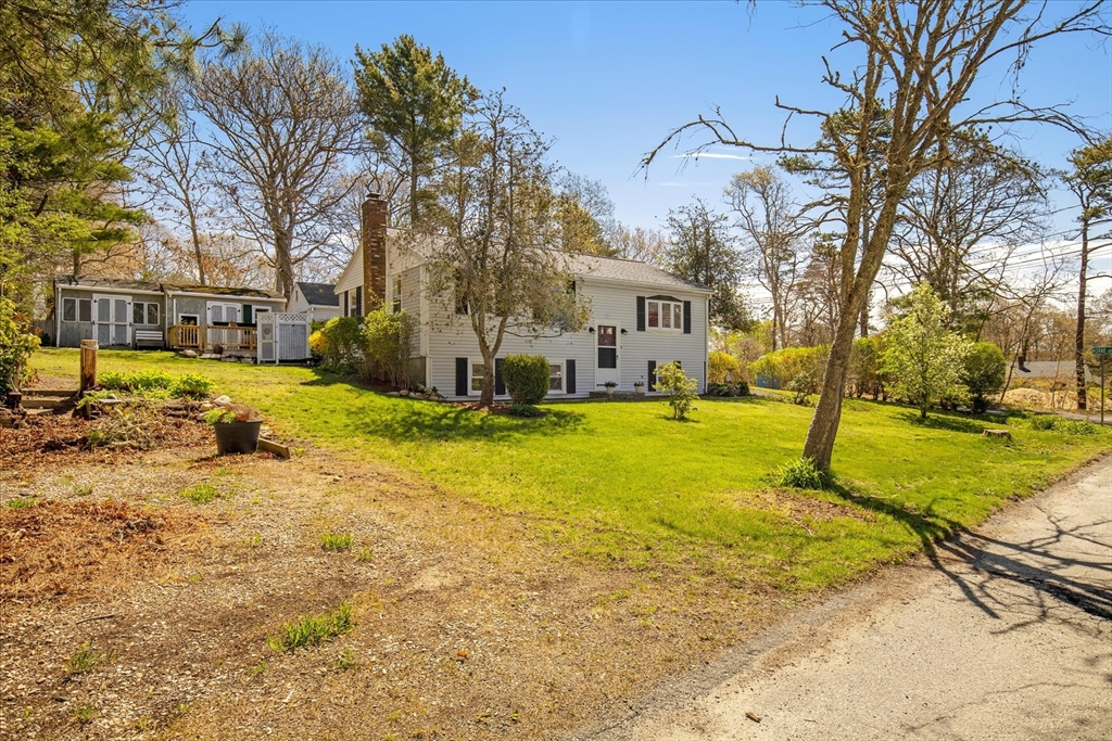 22 Avery Rd, Bourne, MA Photo #2