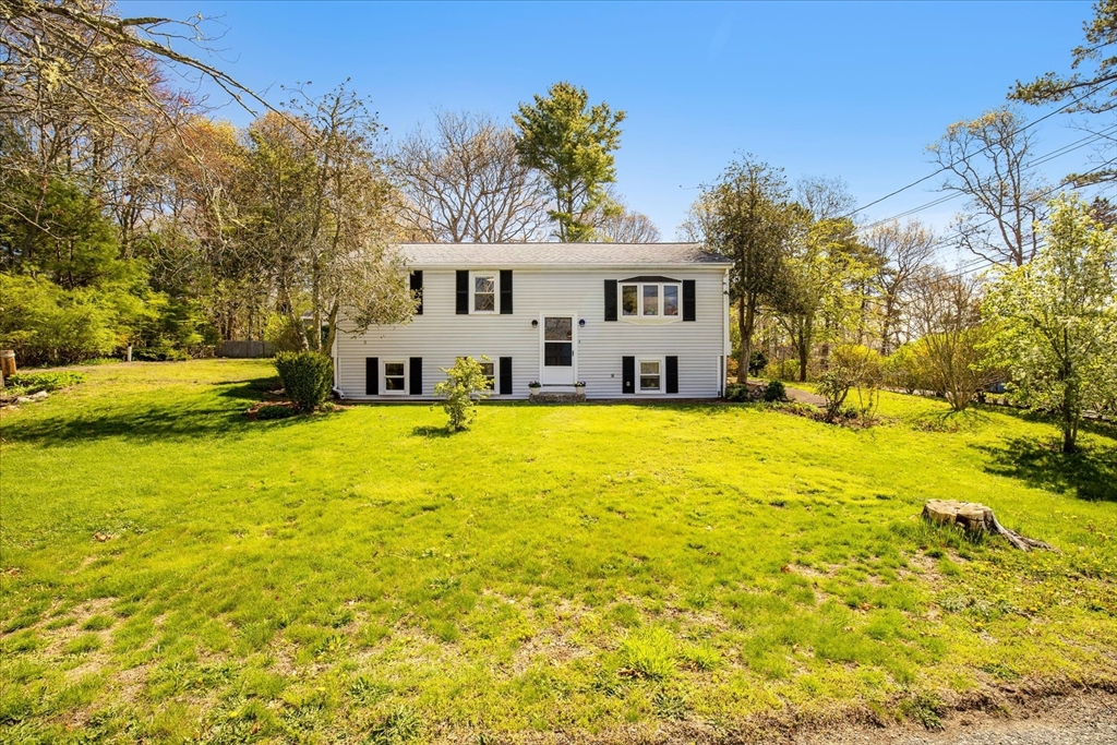 22 Avery Rd, Bourne, MA Photo #1