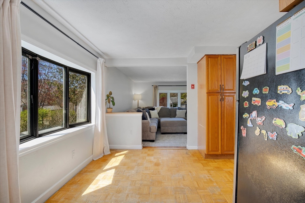 22 Avery Rd, Bourne, MA Photo #10