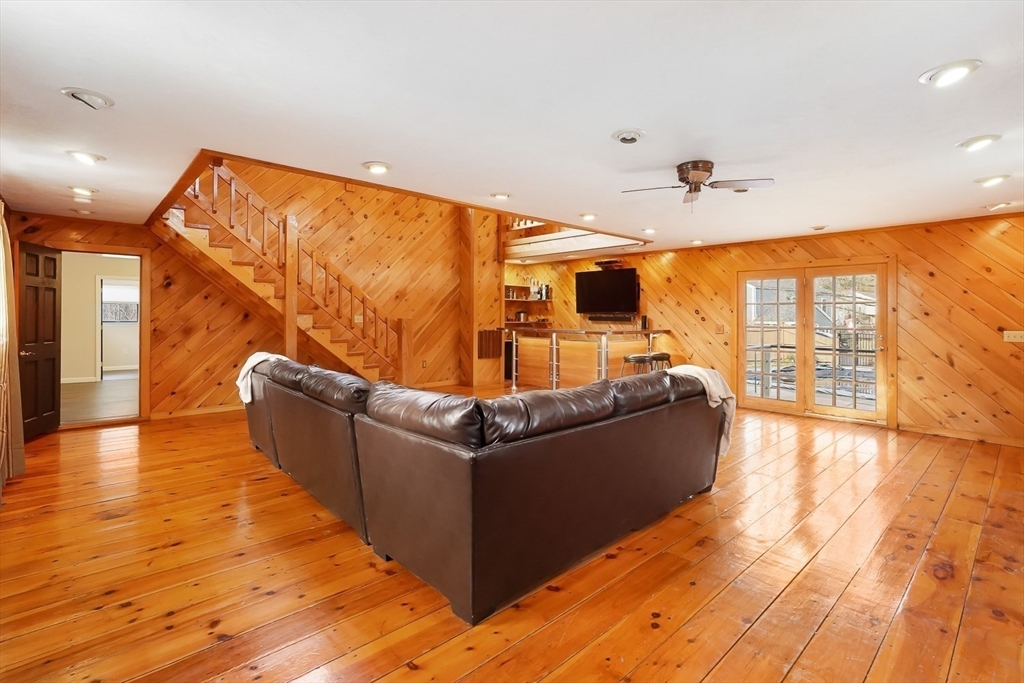 923 Main St, Northbridge, MA Photo #22