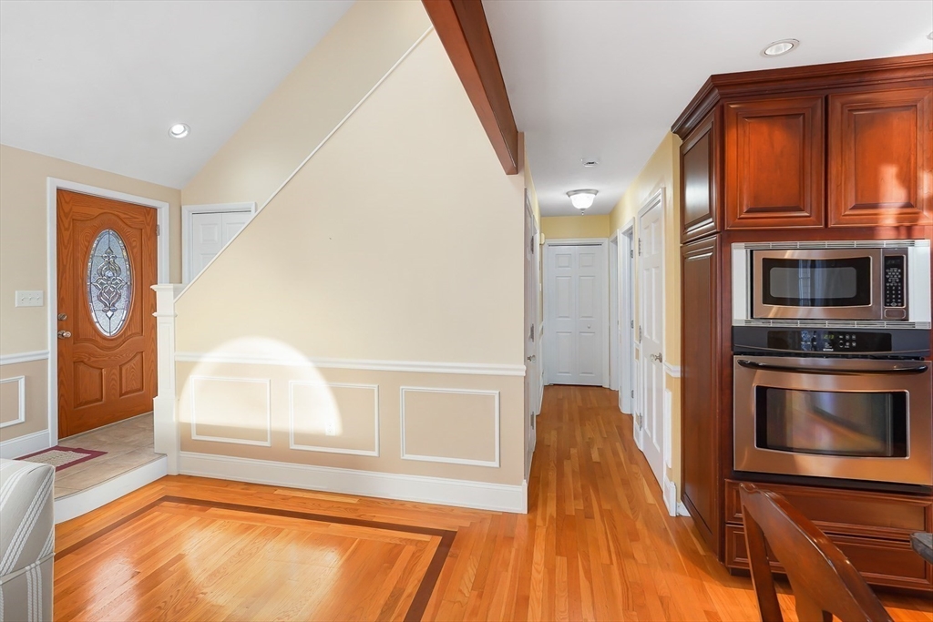 923 Main St, Northbridge, MA Photo #4