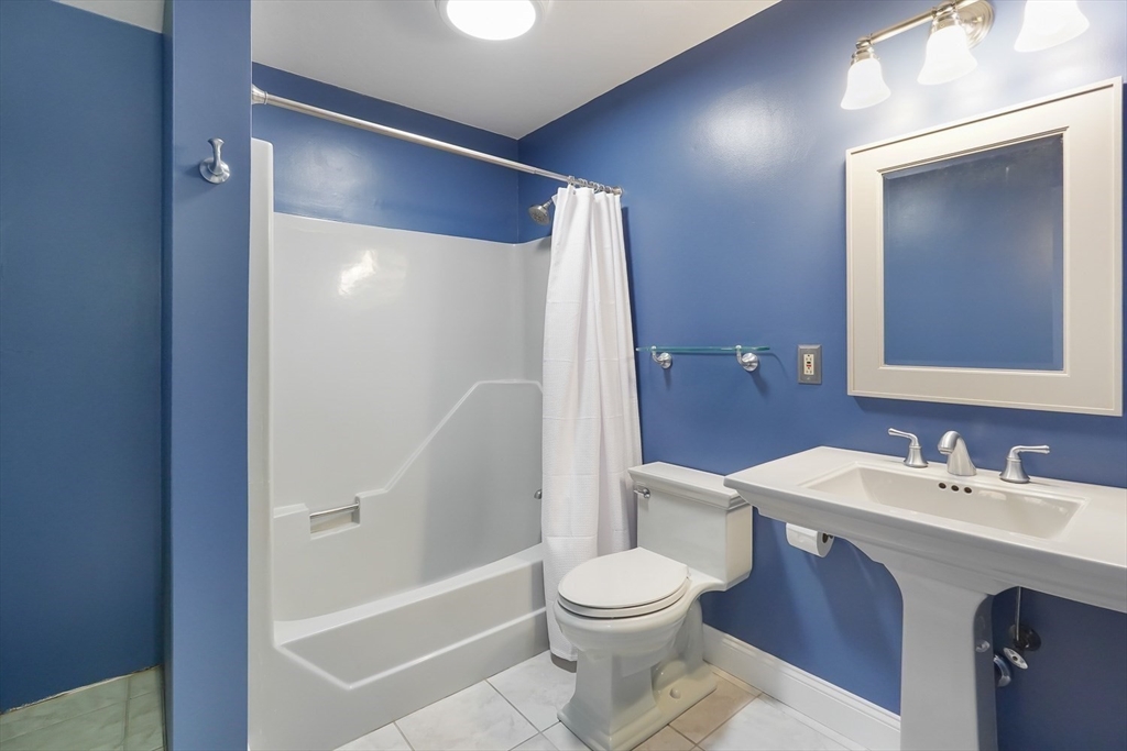 923 Main St, Northbridge, MA Photo #12