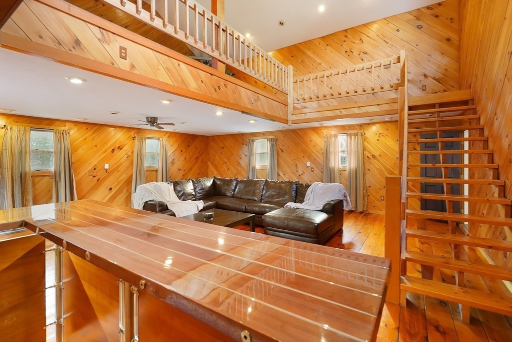 923 Main St, Northbridge, MA Photo #24