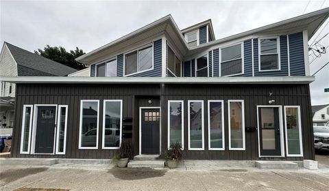 Photo of 458-460 Smithfield Ave, Pawtucket, RI 02860 (MLS # 73483638)