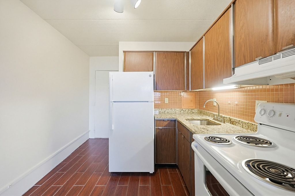 200 Swanton St 538
