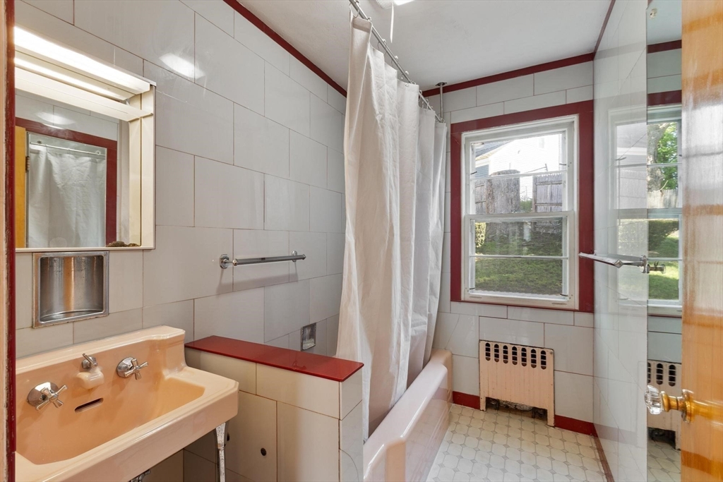 4 Bicknell Terrace, Lawrence, MA Photo #17