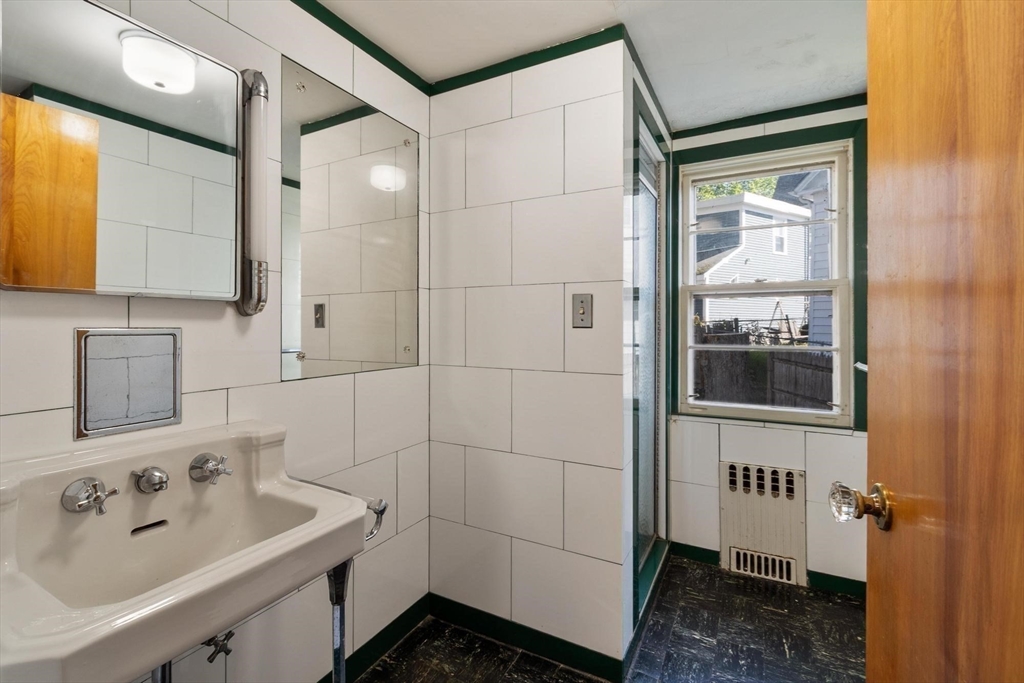 4 Bicknell Terrace, Lawrence, MA Photo #25