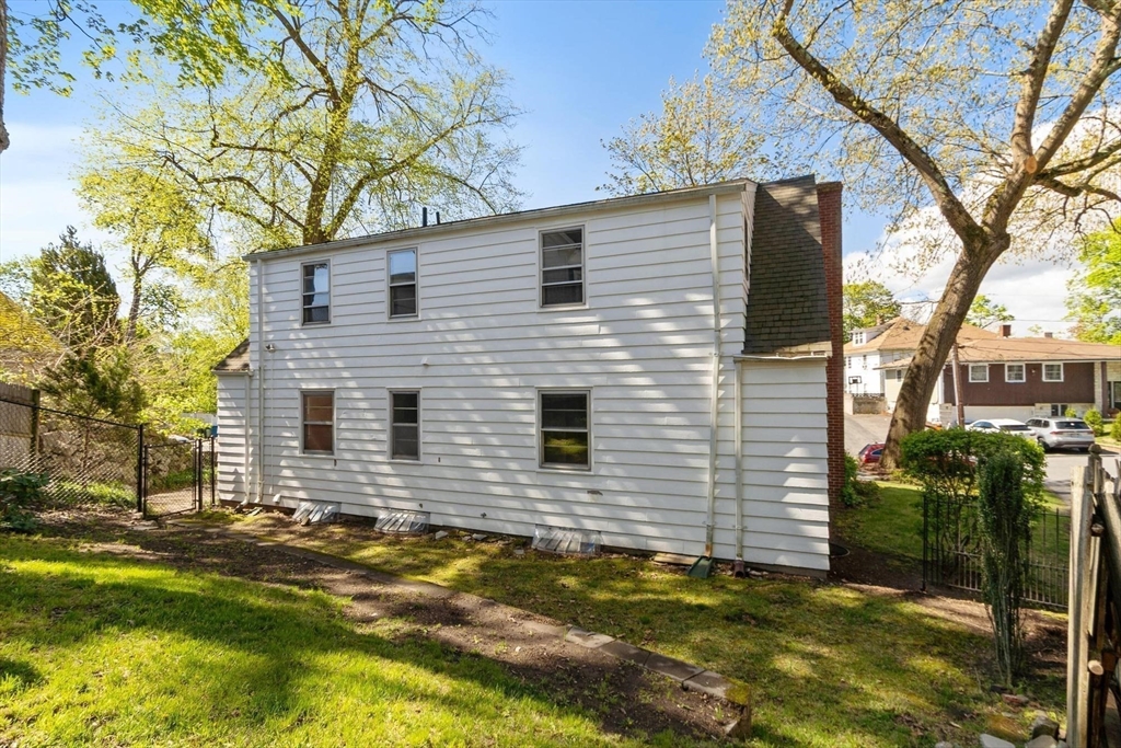 4 Bicknell Terrace, Lawrence, MA Photo #30