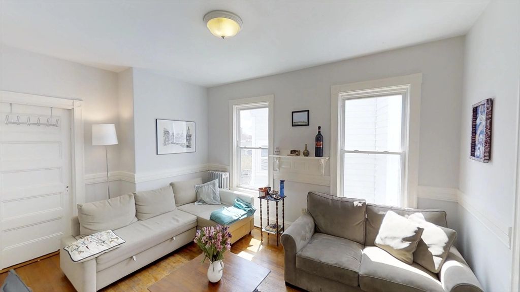 Photo of 3 Kinnaird St #1, Cambridge, MA 02139 (MLS # 73477935)