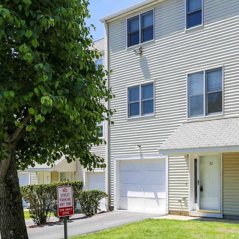 37 Towle Dr 37