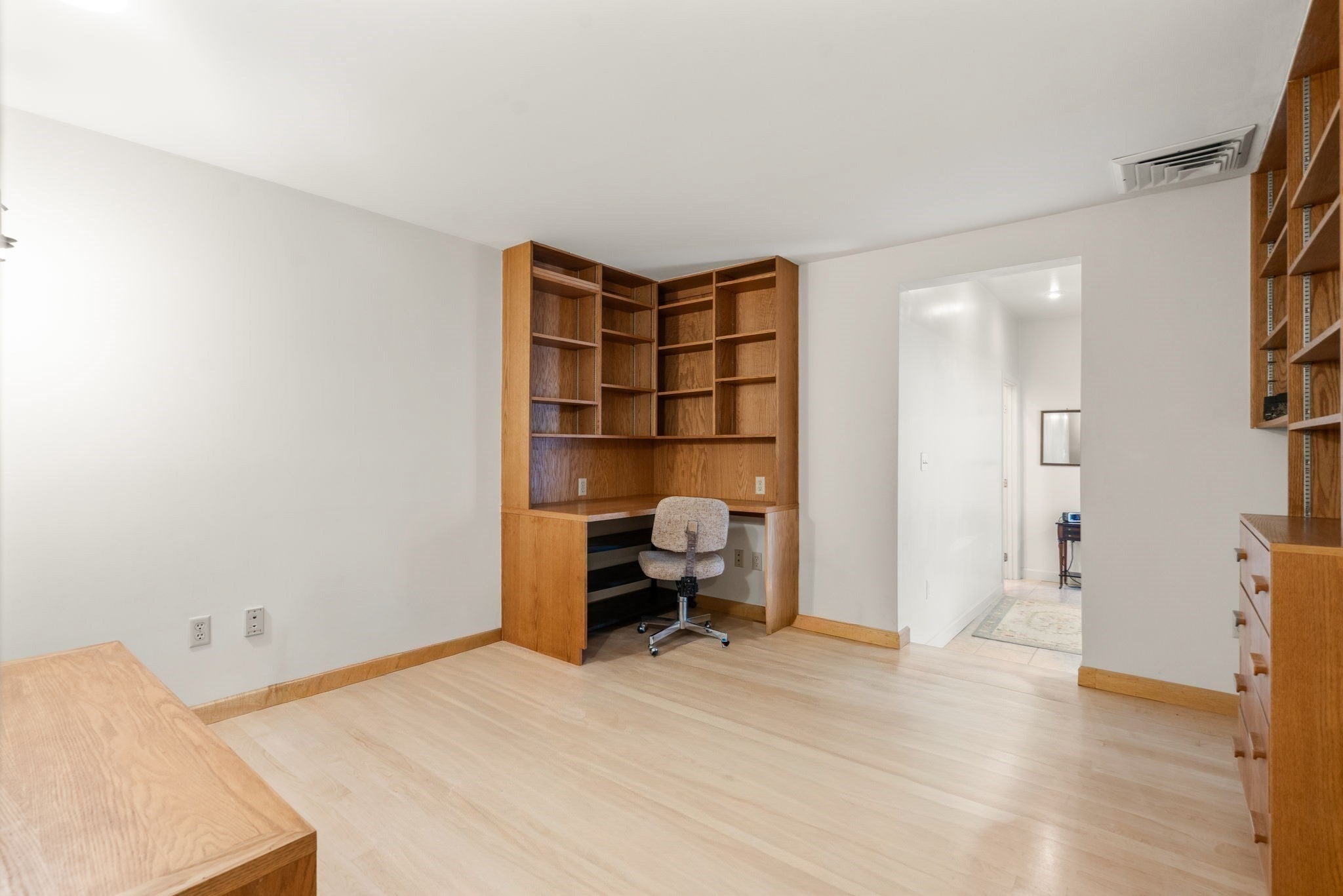 16 Wadsworth Ln, Dartmouth, MA, 16 Wadsworth Ln, Dartmouth, MA Photo #24
