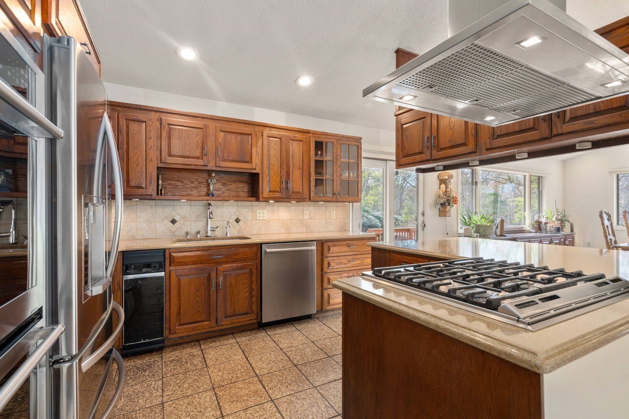 16 Wadsworth Ln, Dartmouth, MA, 16 Wadsworth Ln, Dartmouth, MA Photo #9
