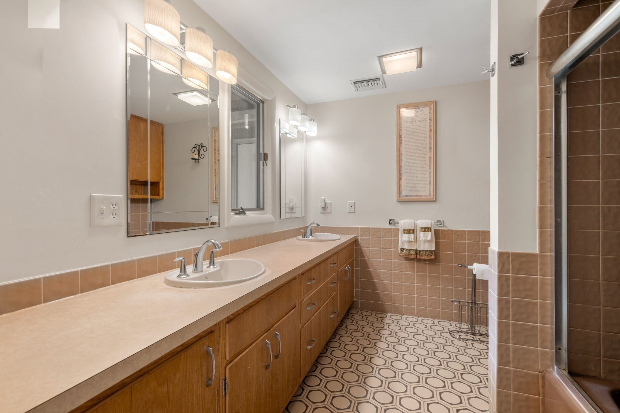 16 Wadsworth Ln, Dartmouth, MA, 16 Wadsworth Ln, Dartmouth, MA Photo #25