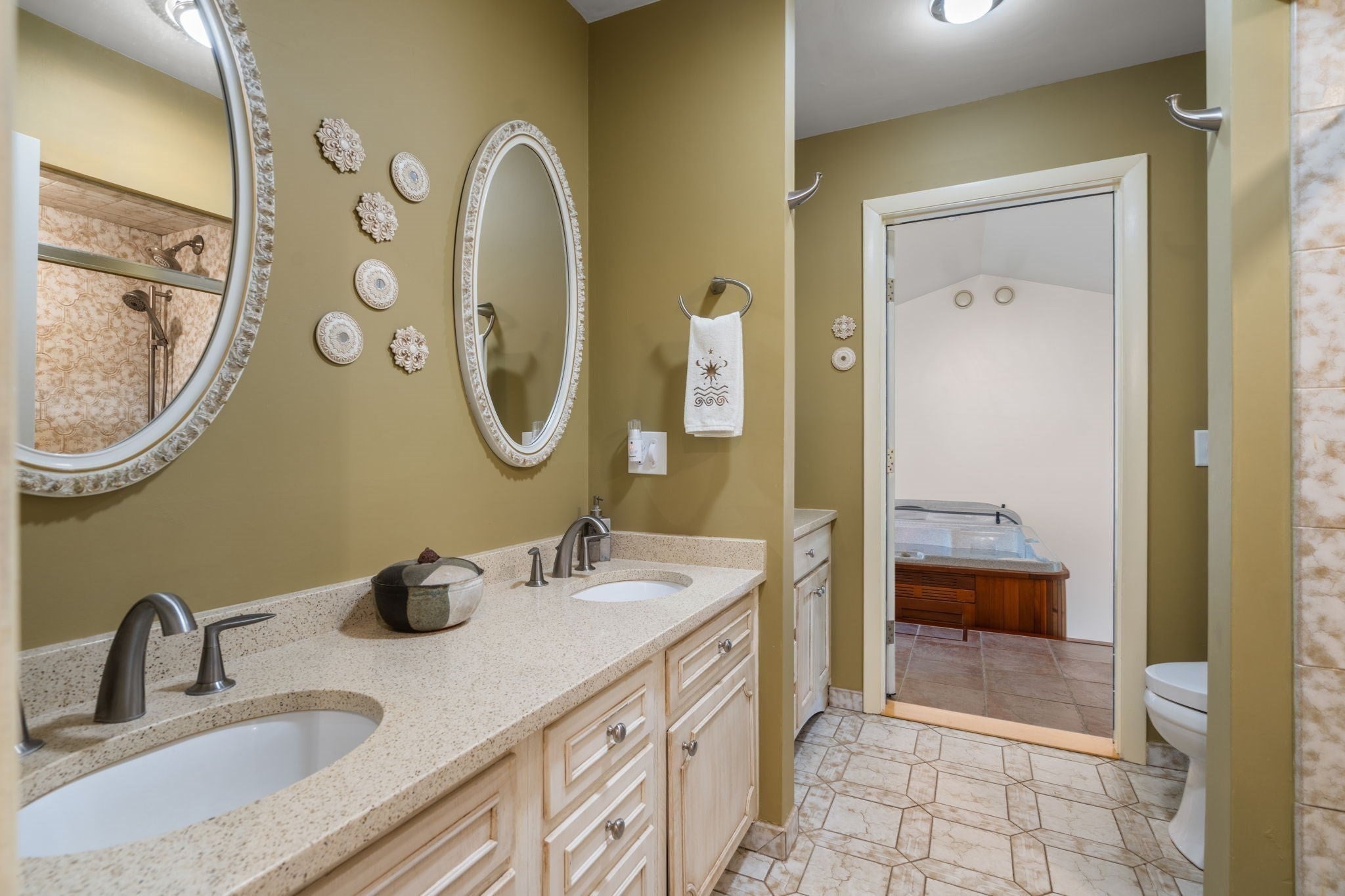16 Wadsworth Ln, Dartmouth, MA, 16 Wadsworth Ln, Dartmouth, MA Photo #14