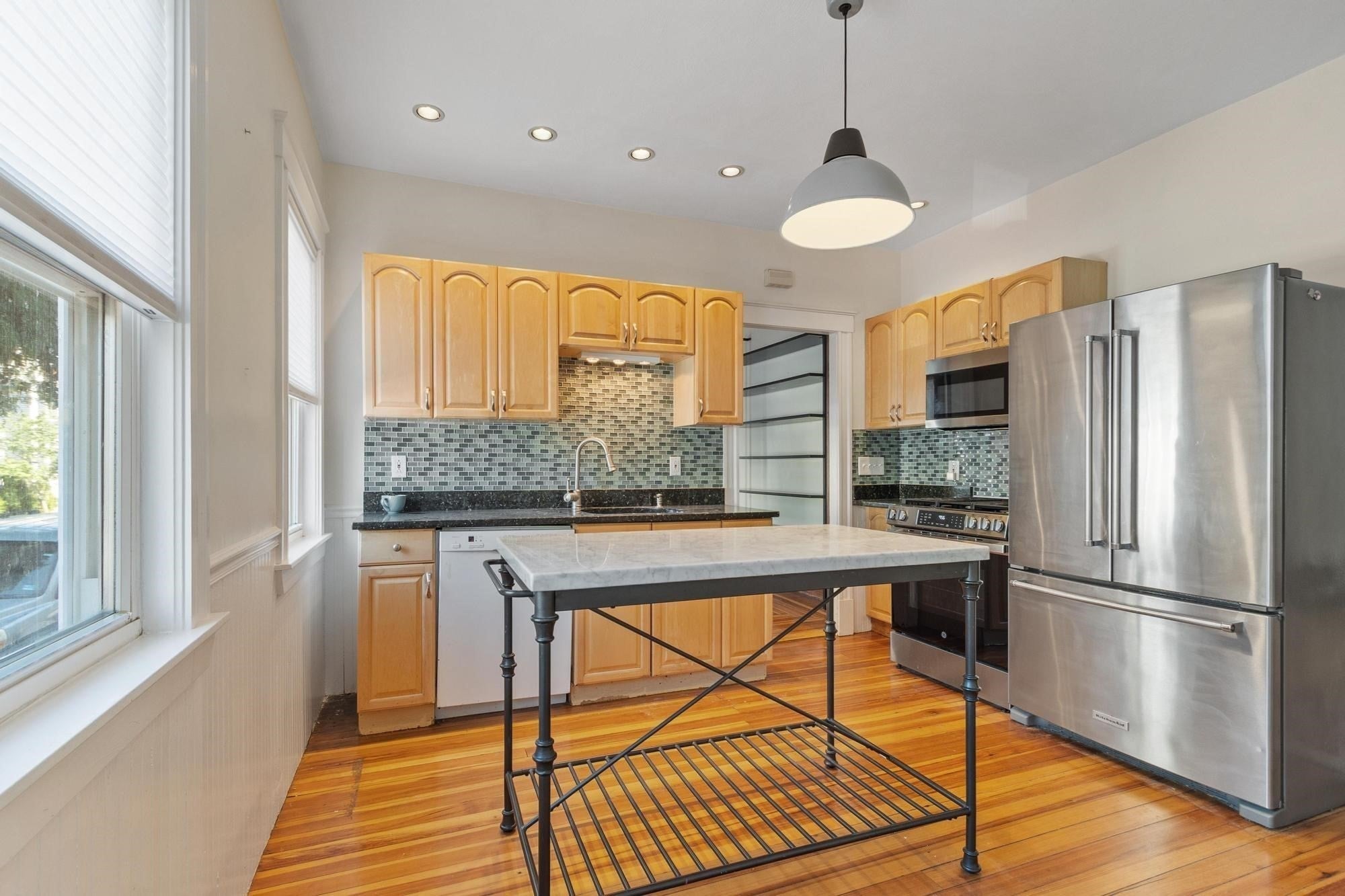 20 George St 1, Cambridge MA 02140