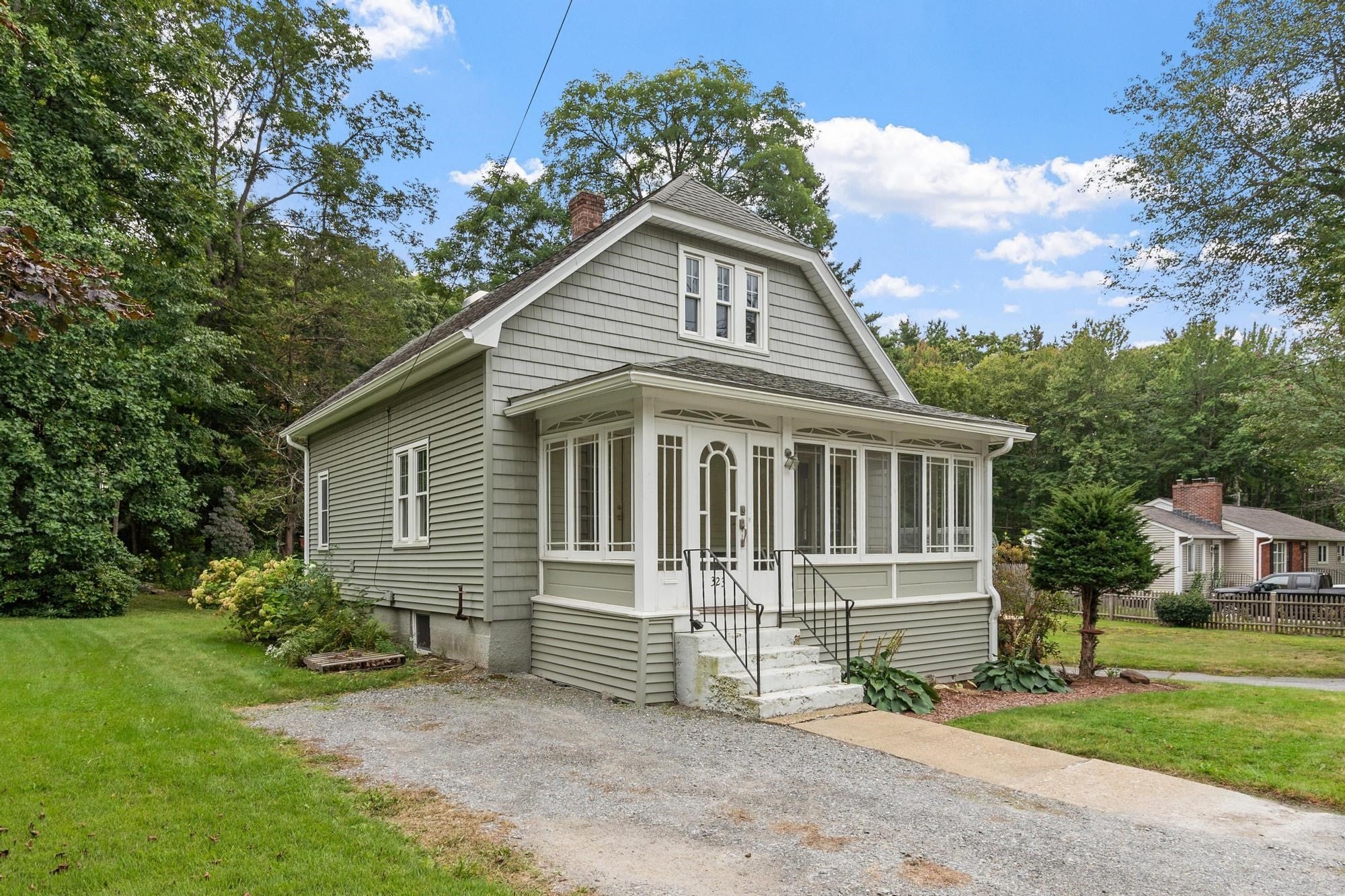 323 Pearl St, Gardner, MA Photo #1