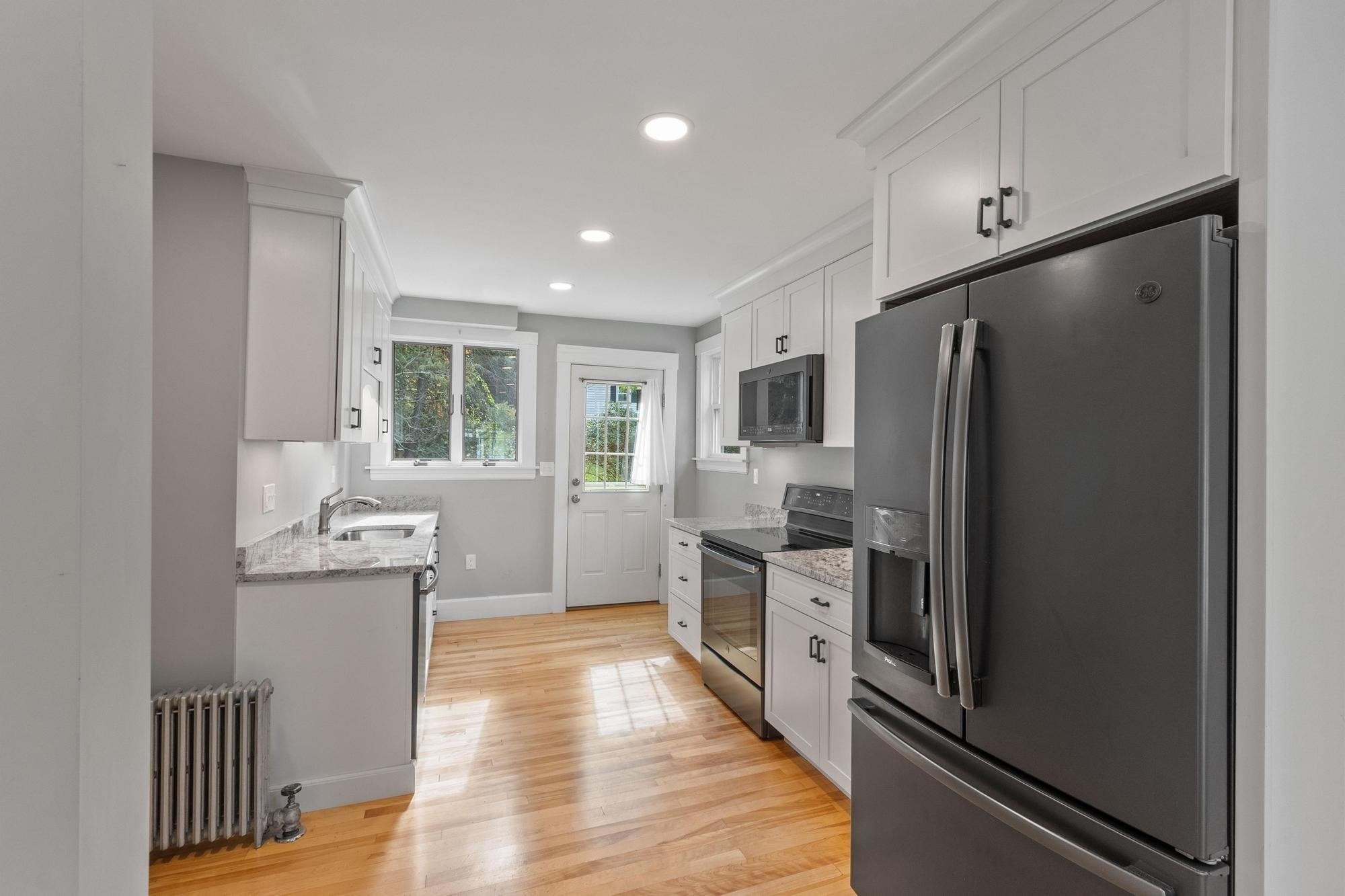 323 Pearl St, Gardner, MA Photo #12