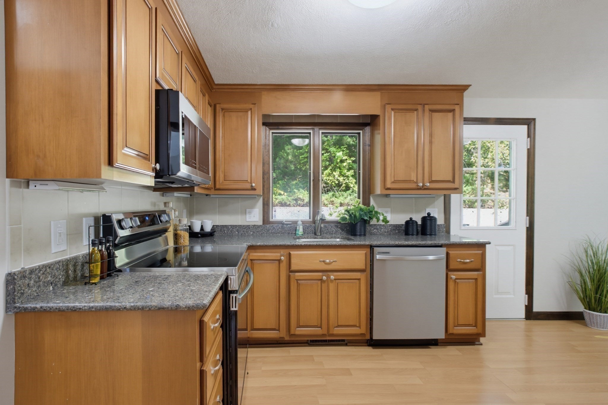 49 Gill St #1, Walpole, MA, 49 Gill St #1, Walpole, MA Photo #9