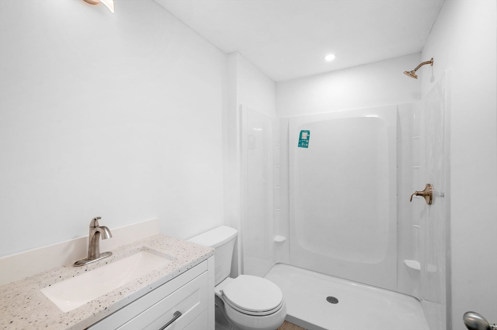 45 Abington Rd #45, Danvers, MA Photo #31