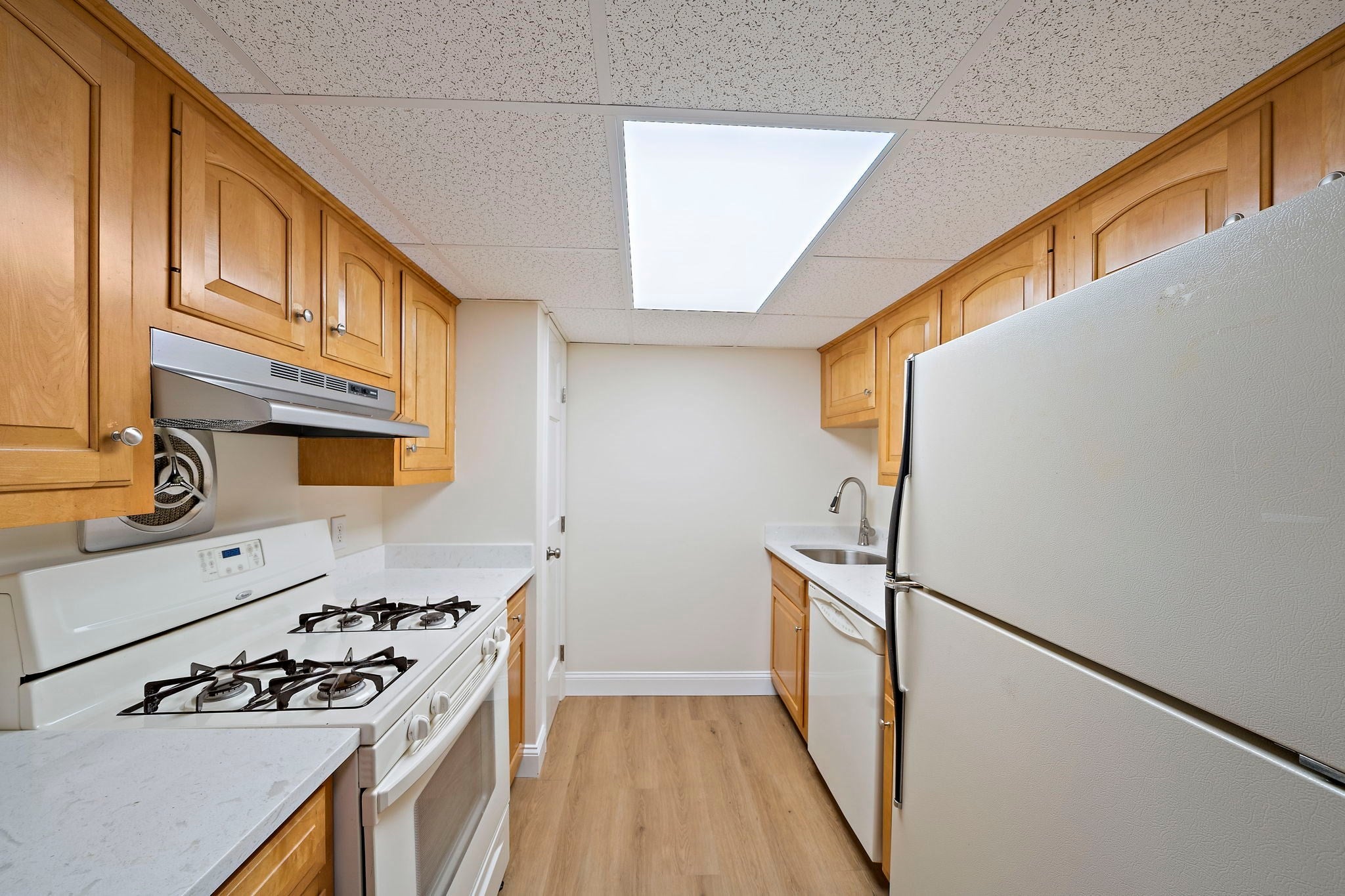 18 Kingswood Dr #5, Abington, MA, 18 Kingswood Dr #5, Abington, MA Photo #2