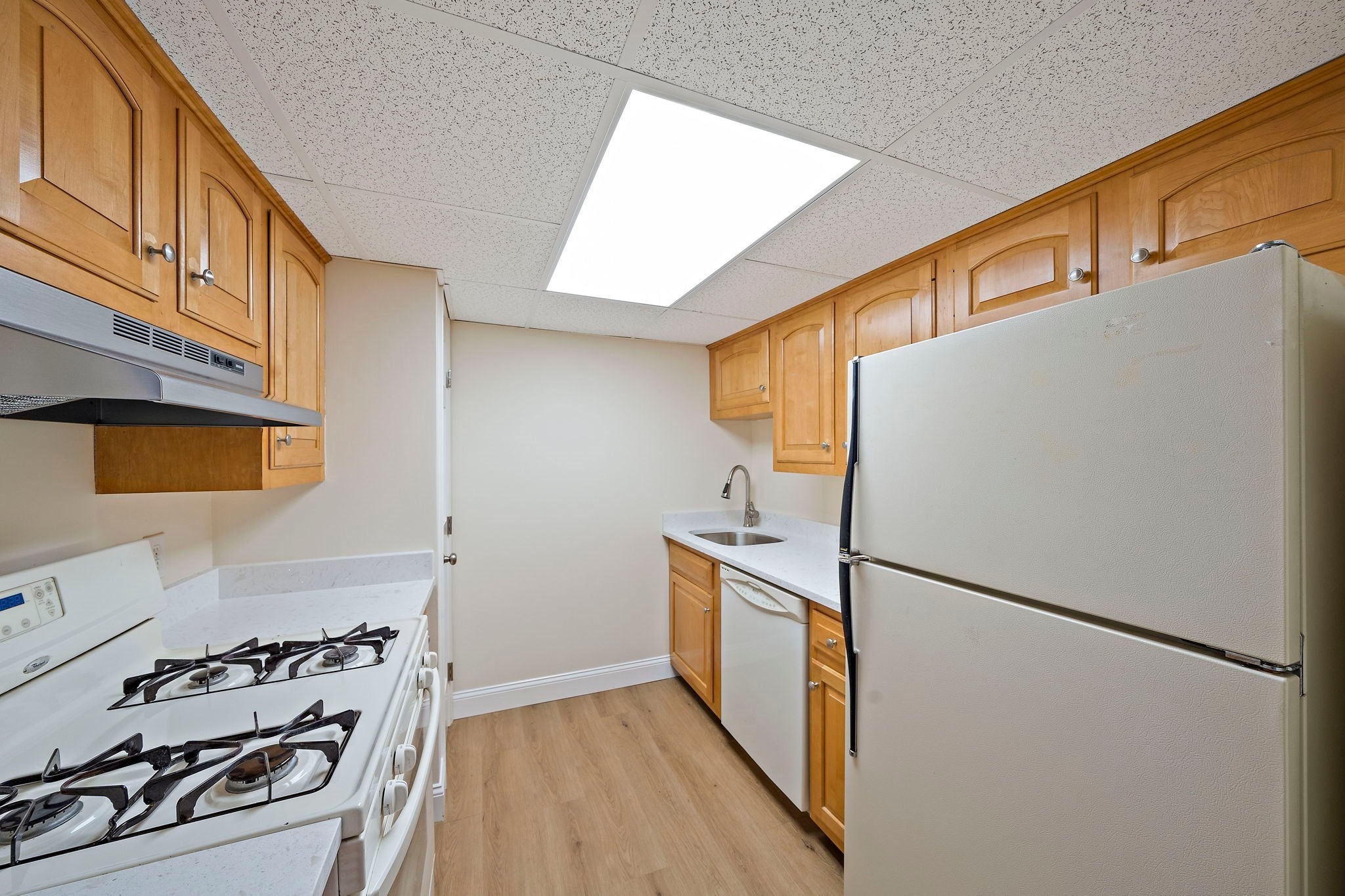 18 Kingswood Dr #5, Abington, MA, 18 Kingswood Dr #5, Abington, MA Photo #4