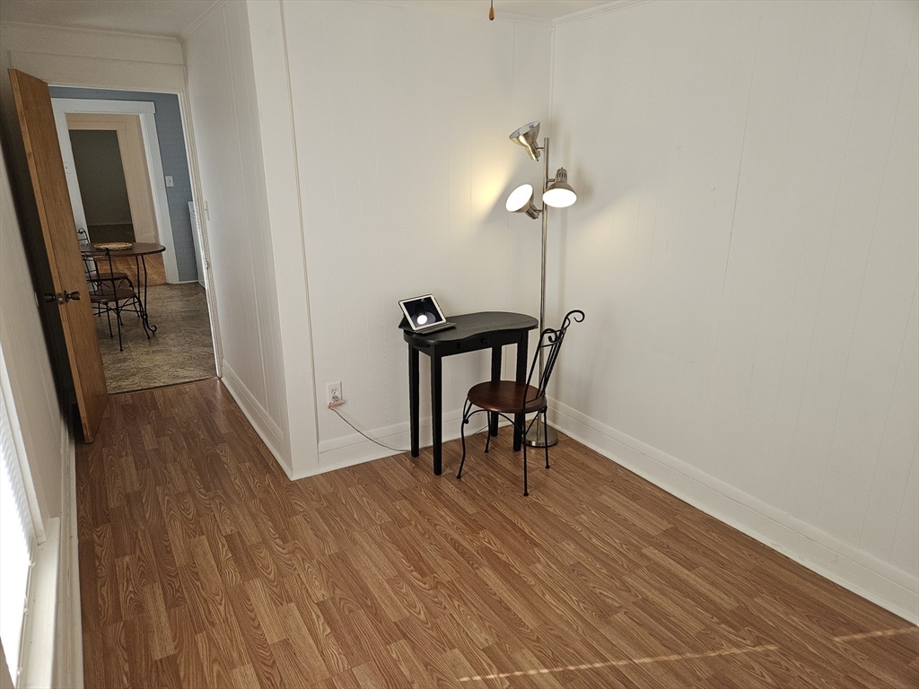 Framingham, Massachusetts 01702, United States, 2 Bedrooms Bedrooms, ,1 BathroomBathrooms,Residential,Active,82761