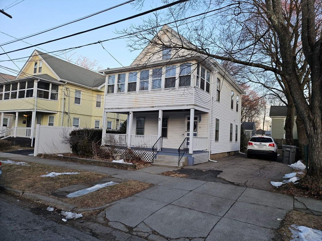 Framingham, Massachusetts 01702, United States, 2 Bedrooms Bedrooms, ,1 BathroomBathrooms,Residential,Active,82761