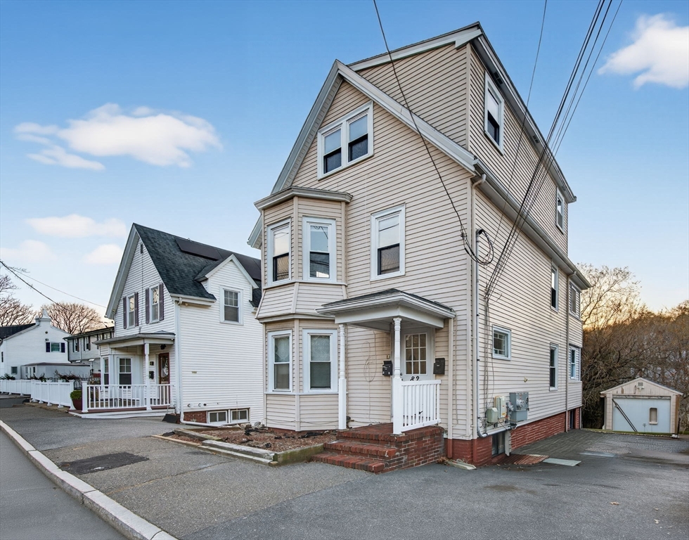 82 Linwood St