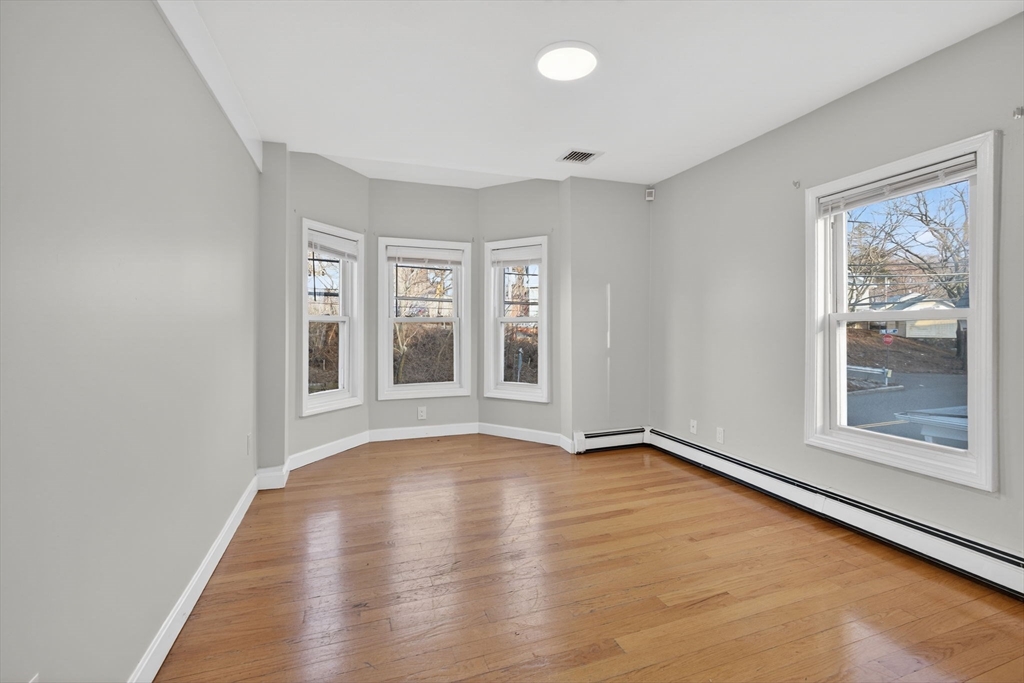 82 Linwood St