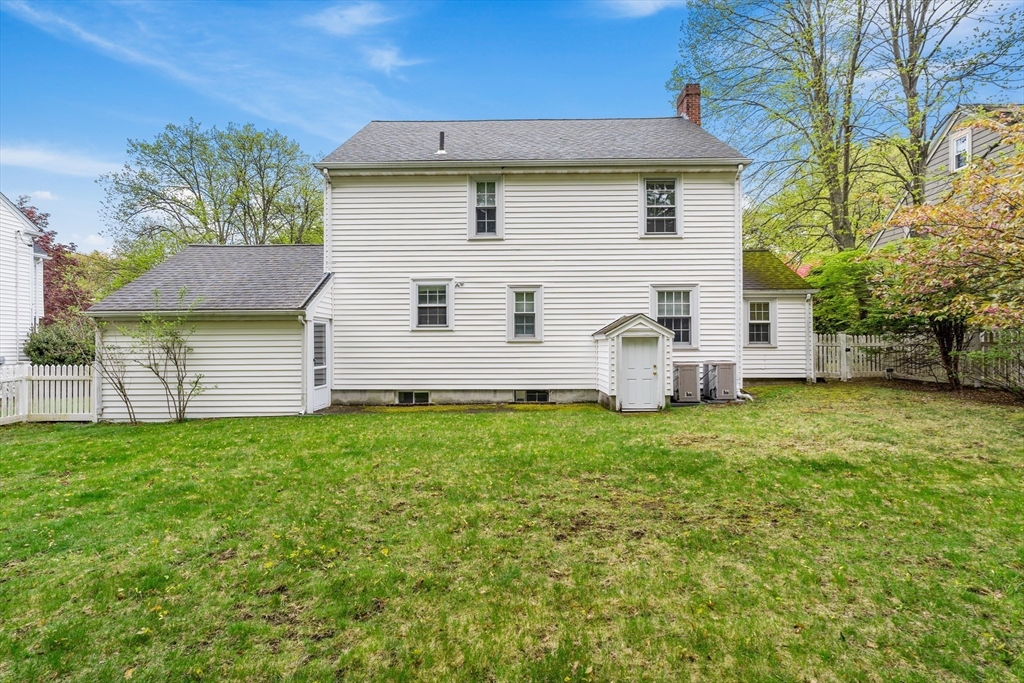 12 Vinewood Rd, Milton, MA Photo #33