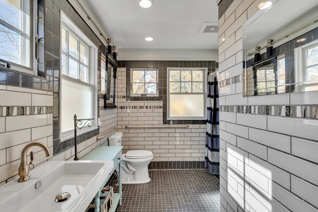 67 Pine St #67, Belmont, MA Photo #24