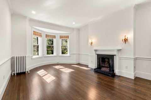 389 Commonwealth Avenue 4 Boston MA 02115