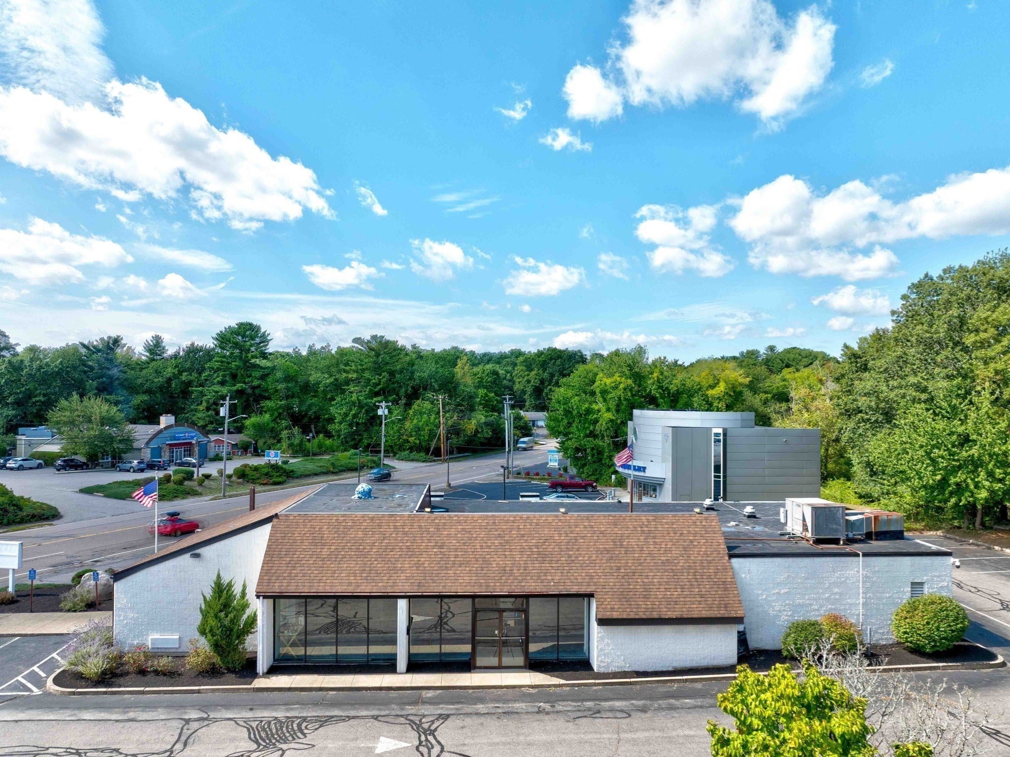 37 Whiting St