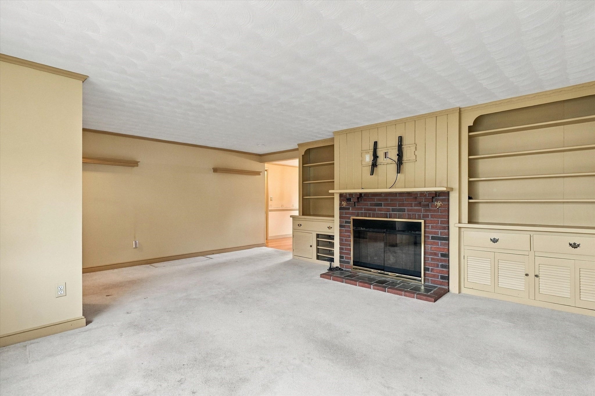 1 Will Sawyer St, Peabody, MA, 1 Will Sawyer St, Peabody, MA Photo #14