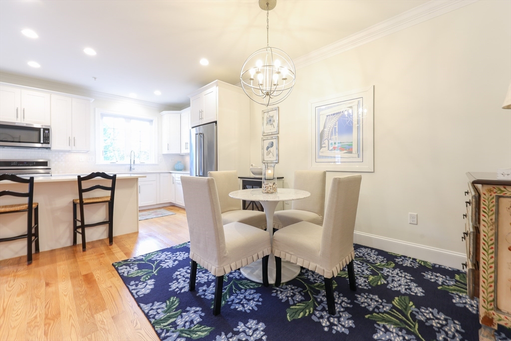 16 Clarks Hill Ln 16