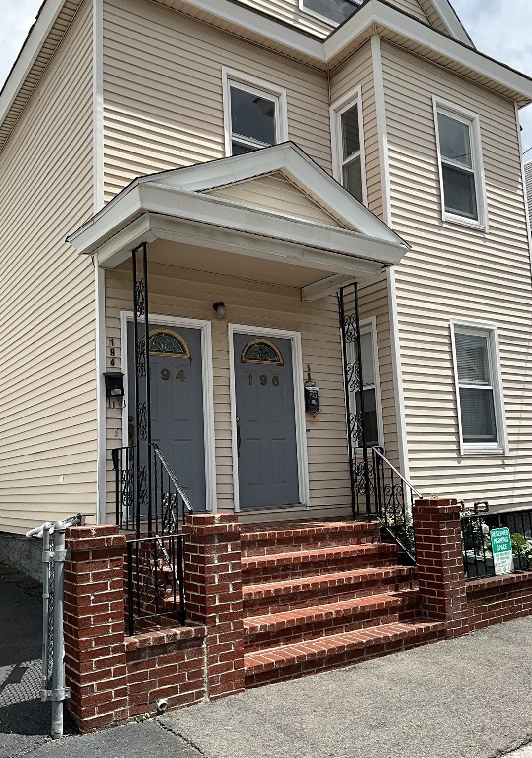 Photo of 194 Concord St, Lowell, MA