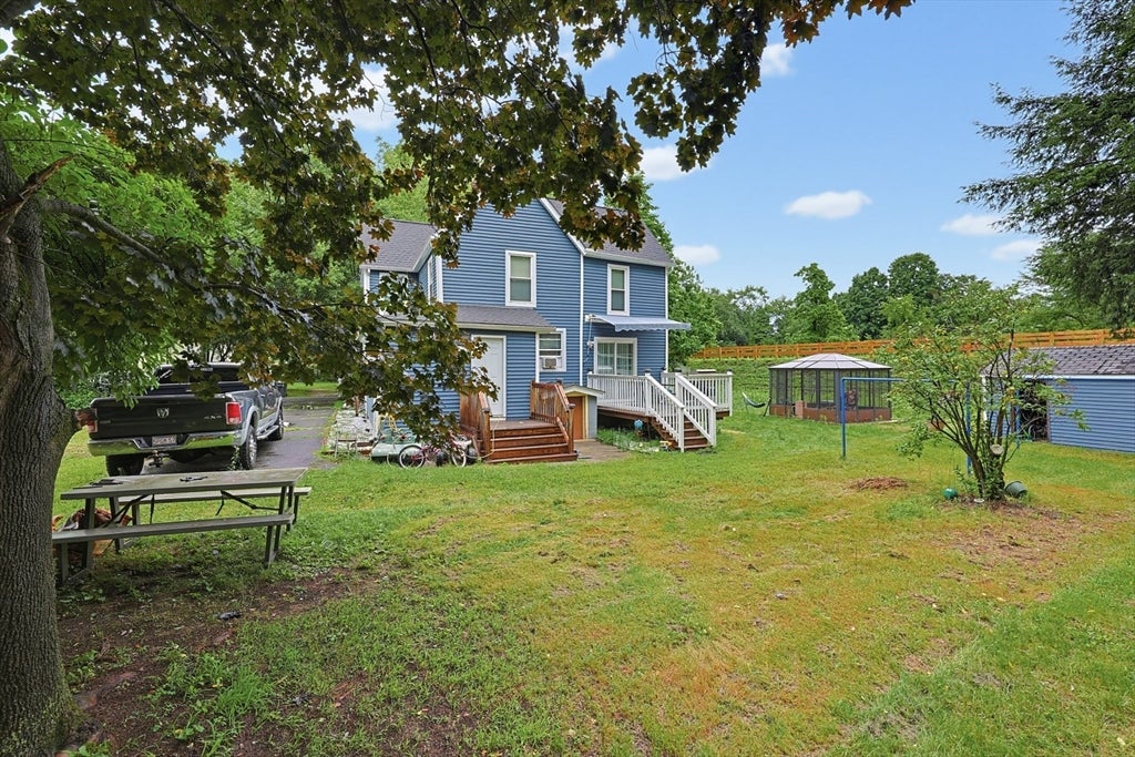 141 Otis ST, Westfield, MA Photo #9