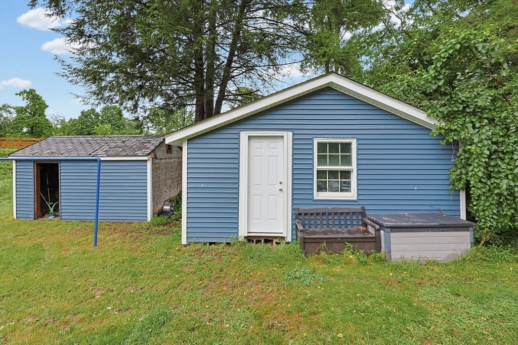 141 Otis ST, Westfield, MA Photo #39