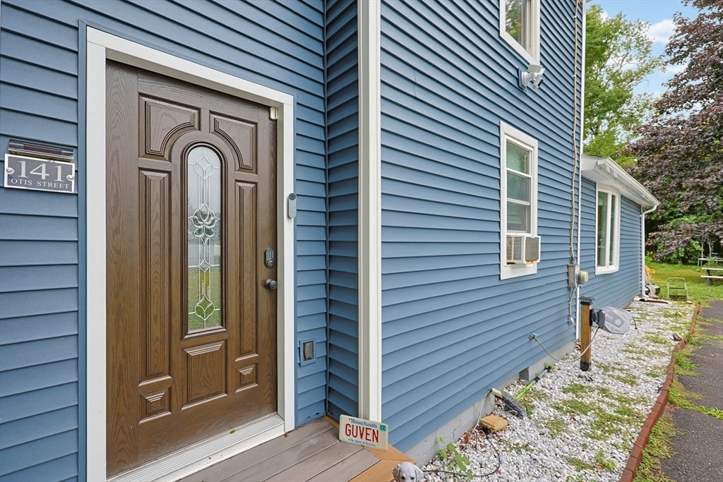 141 Otis ST, Westfield, MA Photo #38