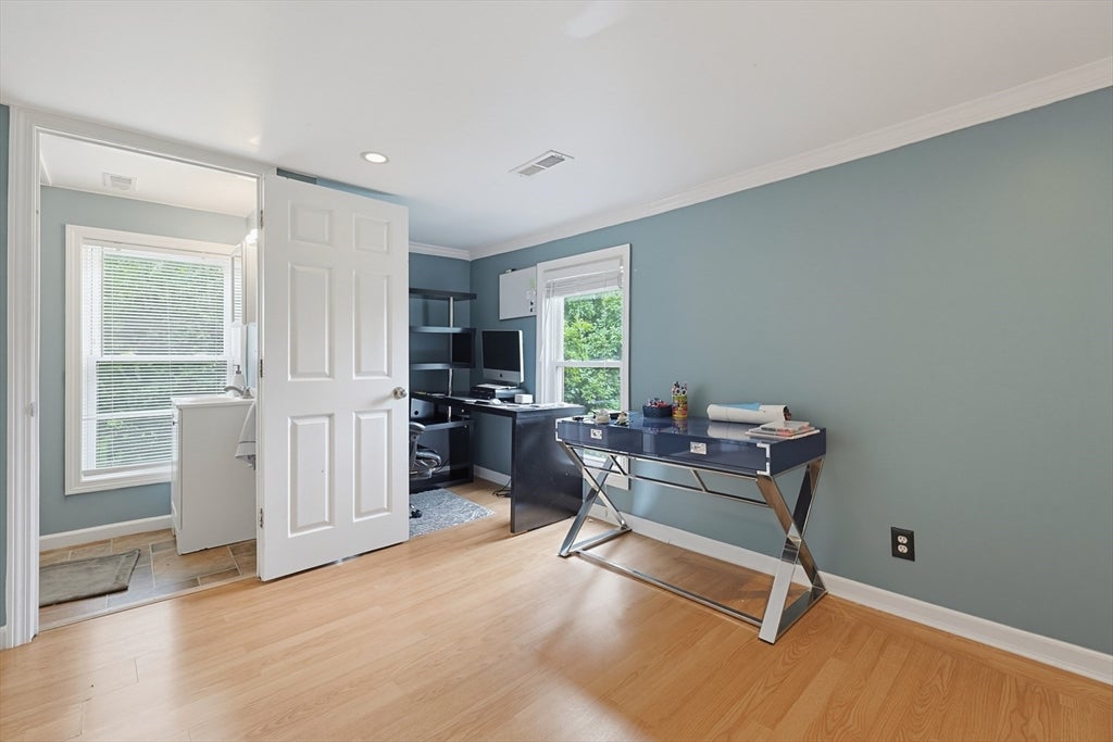 141 Otis ST, Westfield, MA Photo #18