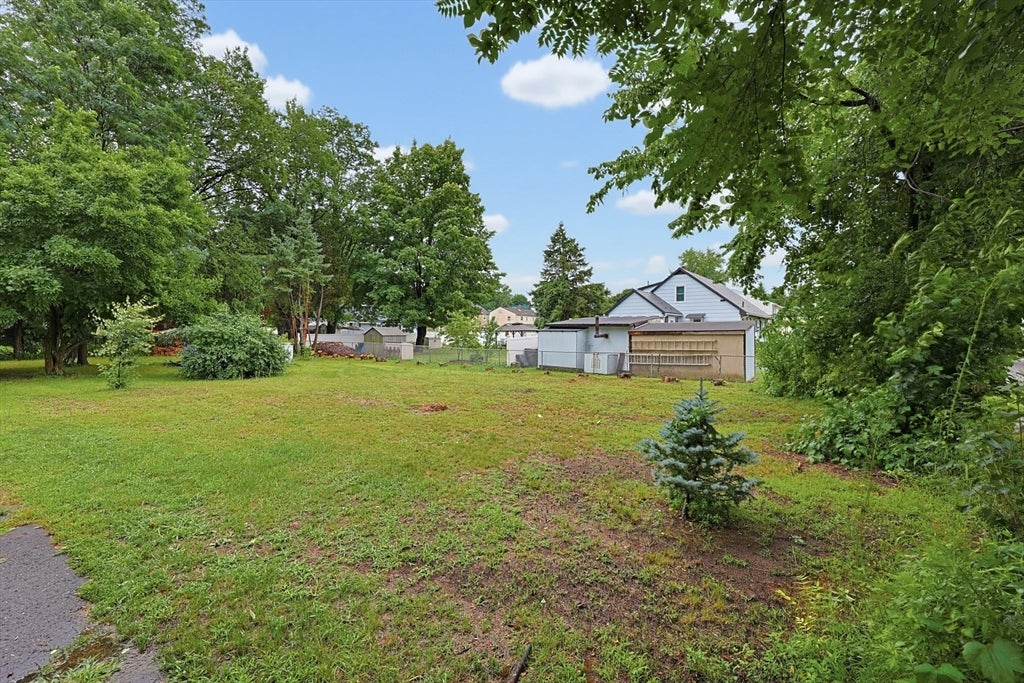 141 Otis ST, Westfield, MA Photo #13