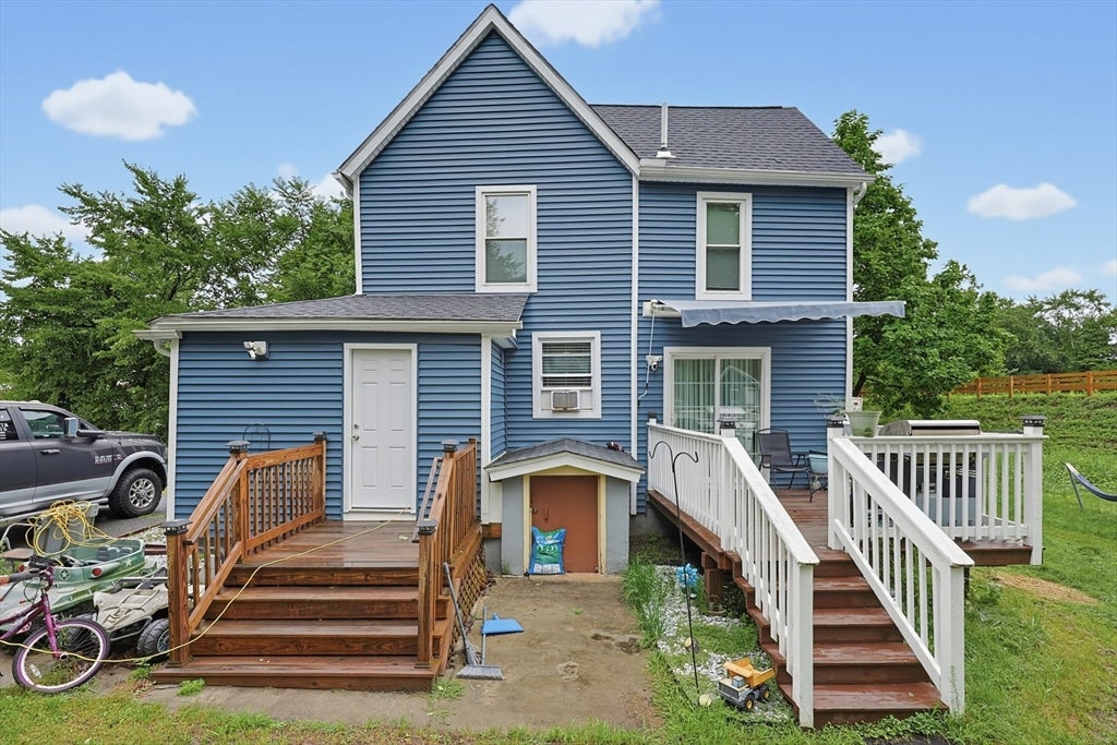 141 Otis ST, Westfield, MA Photo #7