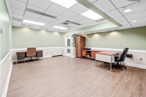 213 Taunton Ave 2002 Seekonk MA 02771