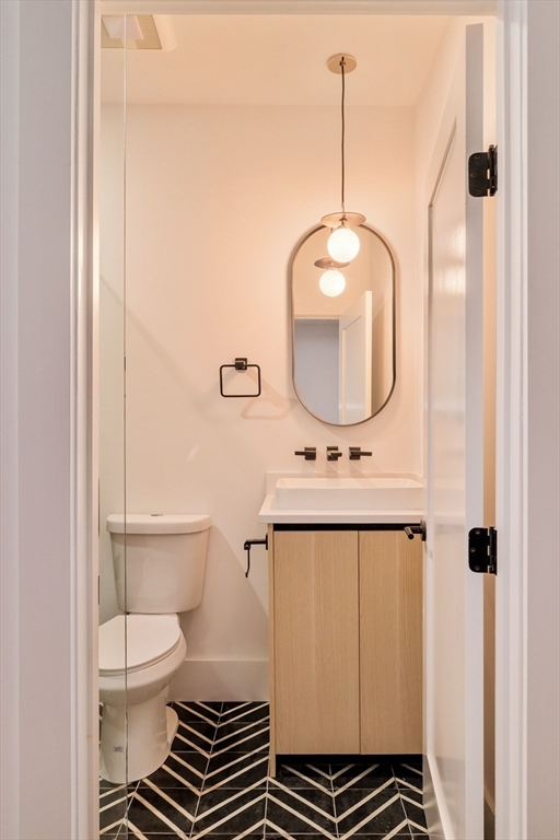 30-32 Condor St #1, Boston, MA Photo #15
