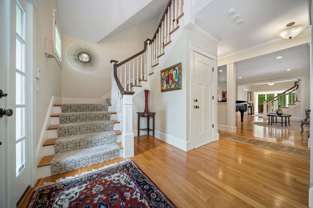 22 Whitehall Cir