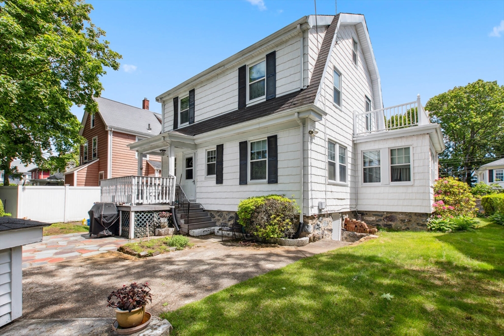 14 Crown St